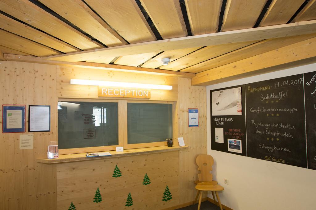 Hostel Berghaus Nagens Flims Exteriér fotografie